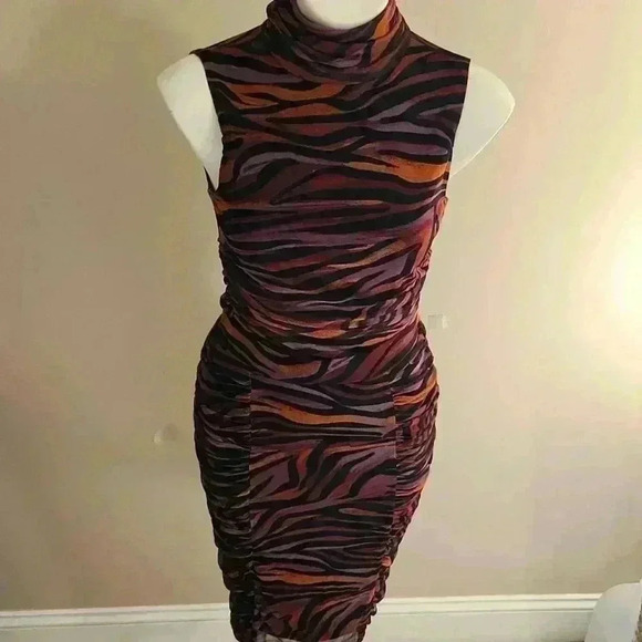 Cable & Gauge Blouse and Skirt Set - Picture 2 of 7